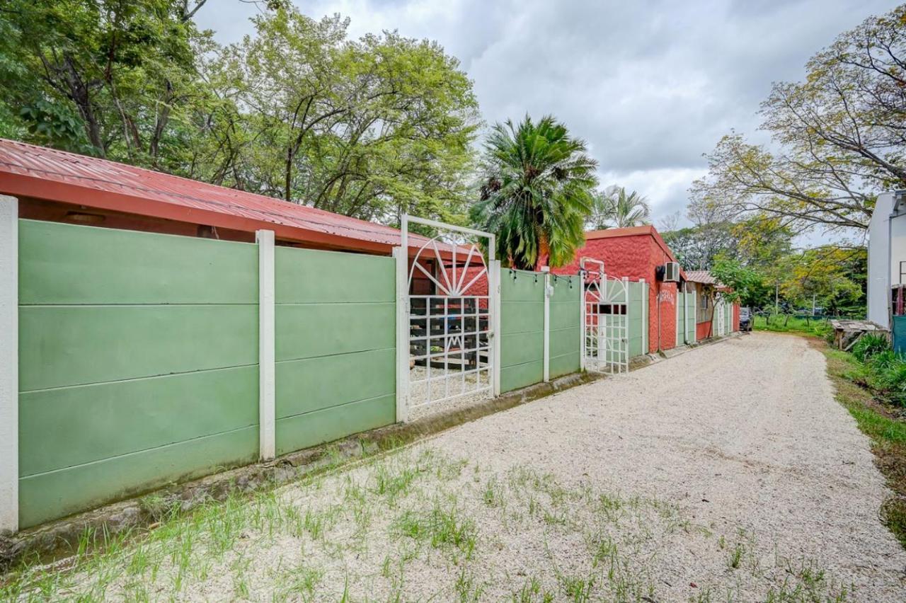 Hotel Mahayana Tamarindo Eksteriør billede