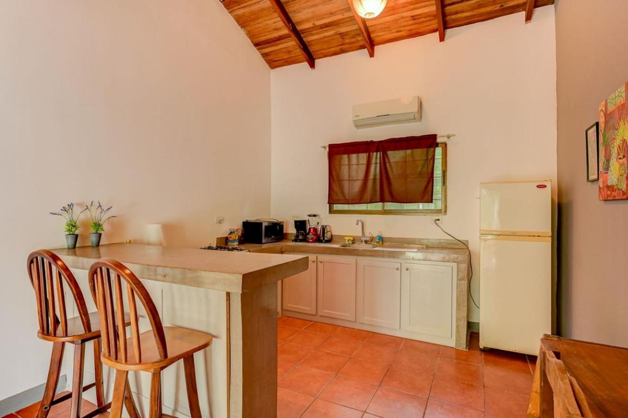 Hotel Mahayana Tamarindo Eksteriør billede