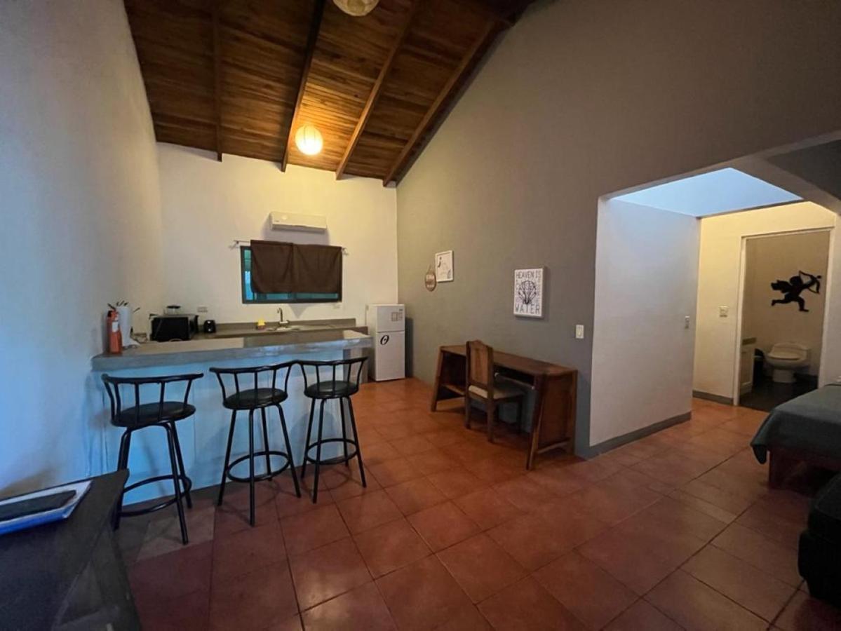 Hotel Mahayana Tamarindo Eksteriør billede