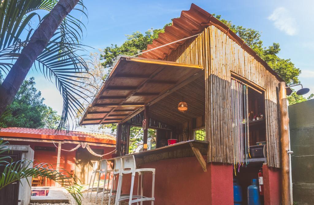 Hotel Mahayana Tamarindo Eksteriør billede